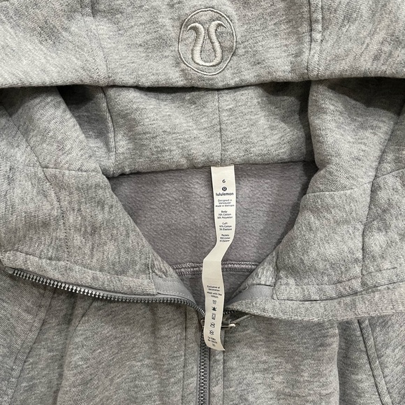 Worn Once Women’s Gray Lululemon Zip Up Pullover, Light Gray - Picture 2 of 3